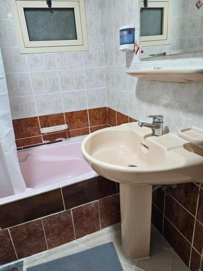 אבו דאבי Oasis Hostel מראה חיצוני תמונה